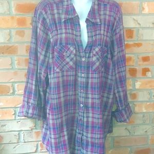 Torrid button down shirt,3/4 sleeves. Silver Thread through out